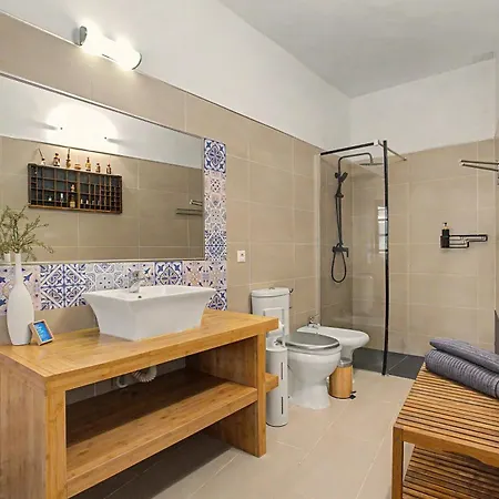 Apartman Casa Emblematica Miranda - 1 *