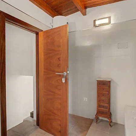 Apartman Casa Emblematica Miranda - 1 *